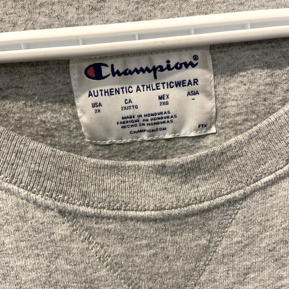Champion crewneck/sweatshirt - Picture 2 of 3